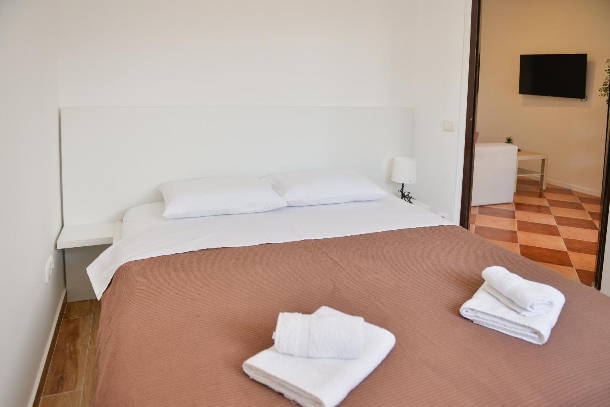 Harmonia Hills Apartman *