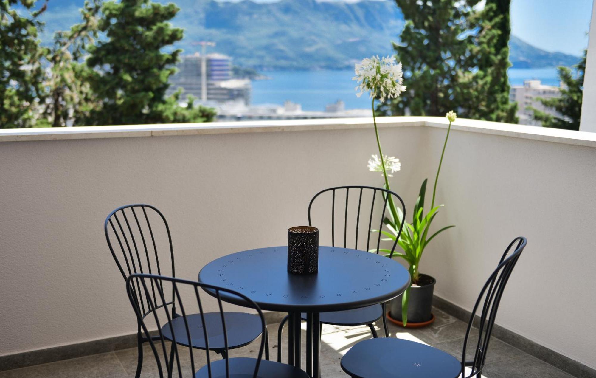 Harmonia Hills Apartment *